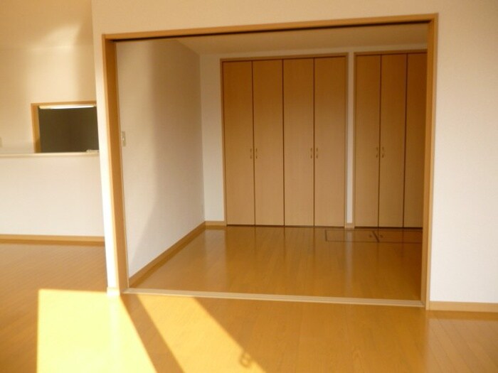 物件内観写真8　(居室)