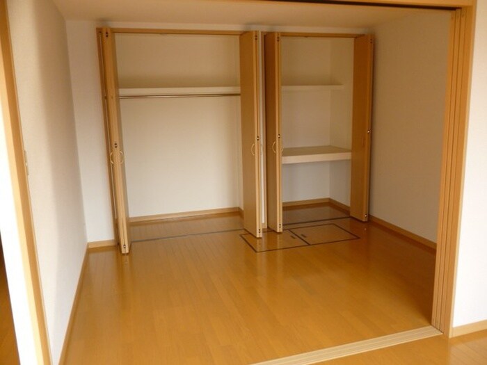 物件内観写真9　(収納)