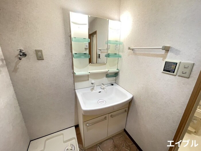 物件内観写真9　(洗面)