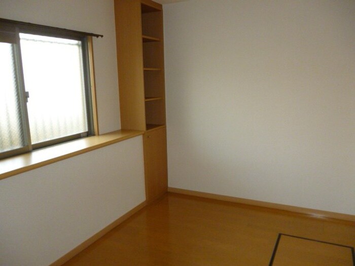 物件内観写真13　(居室)