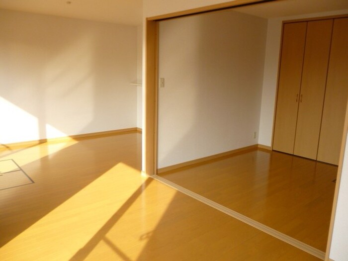 物件内観写真15　(居室)