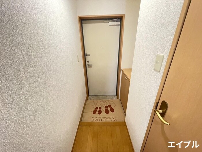 物件内観写真17　(玄関)