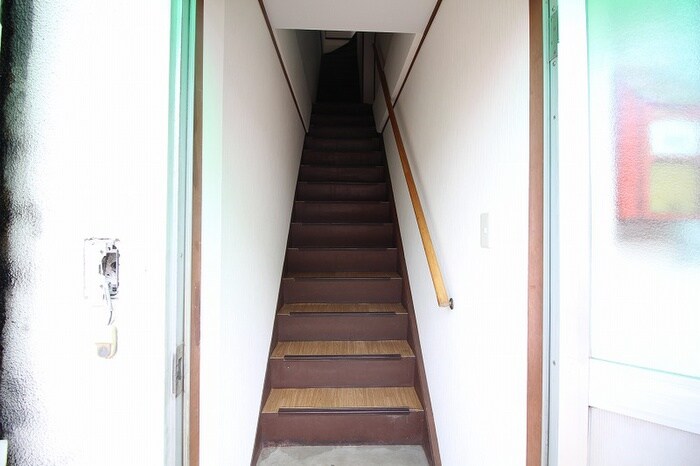 物件内観写真9　(玄関)