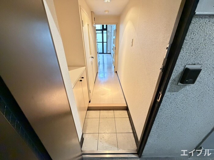 物件内観写真14　(玄関)