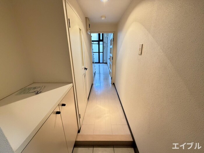 物件内観写真16　(廊下)