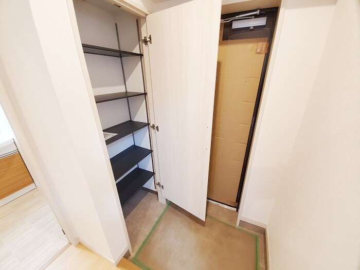 物件内観写真6　(靴箱)