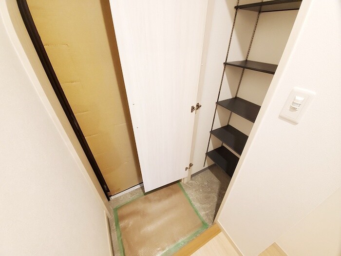 物件内観写真6　(靴箱)