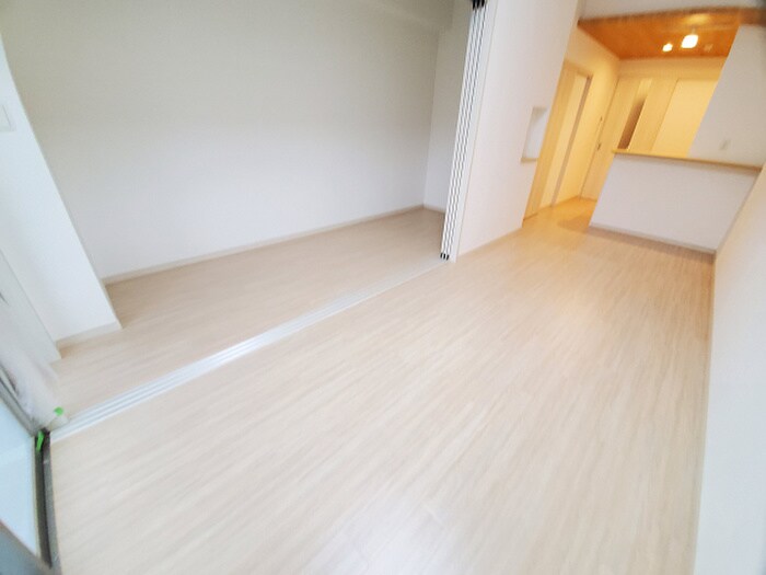 物件内観写真9　(居室)