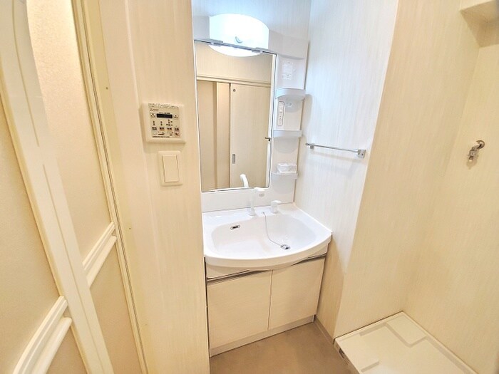 物件内観写真11　(洗面)