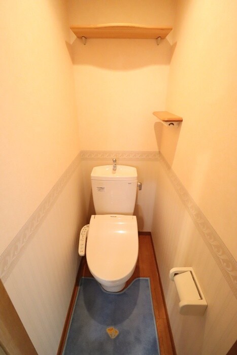 物件内観写真8　(トイレ)