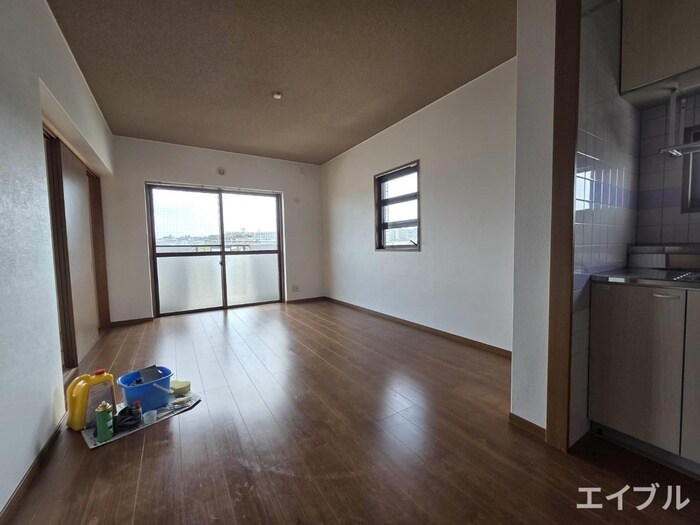 物件内観写真8　(居室)