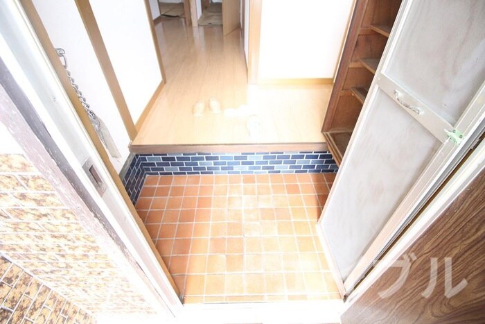 物件内観写真14　(玄関)