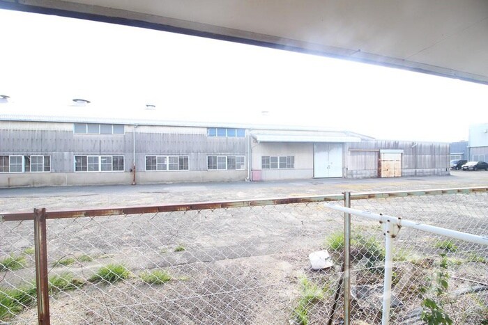 物件内観写真22　(室内からの展望)