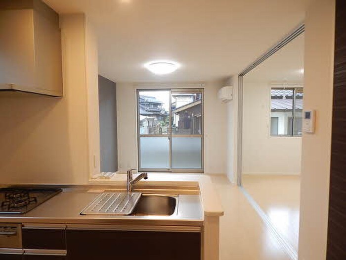 物件内観写真10　(居室)