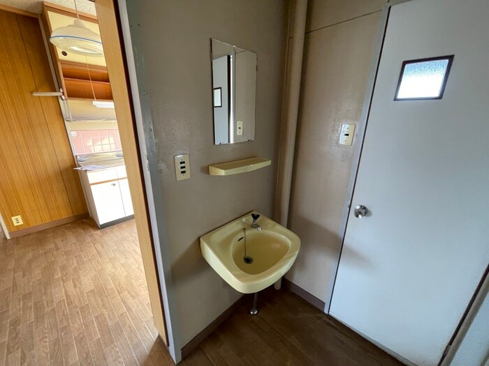 物件内観写真9　(洗面)