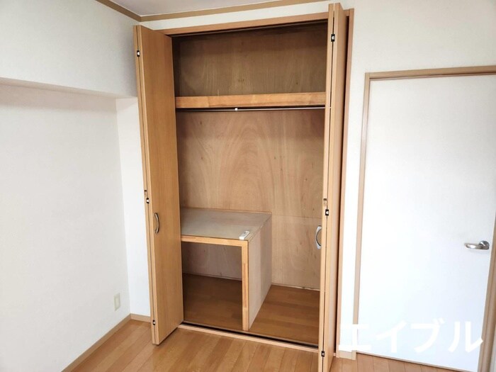 物件内観写真8　(収納)
