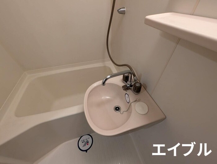 物件内観写真10　(洗面)