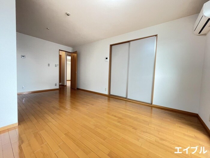 物件内観写真5　(居室)