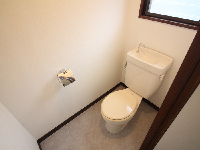 物件内観写真10　(トイレ)
