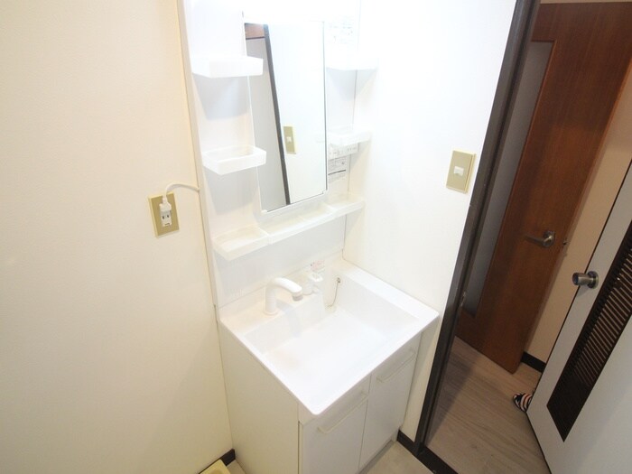 物件内観写真11　(洗面)