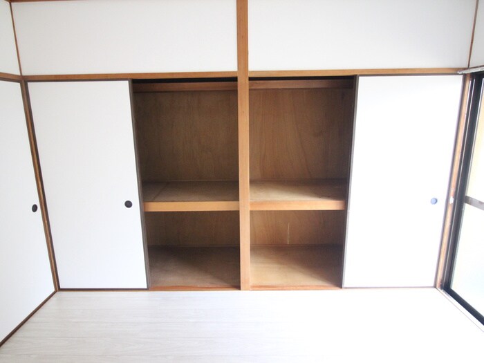 物件内観写真13　(収納)