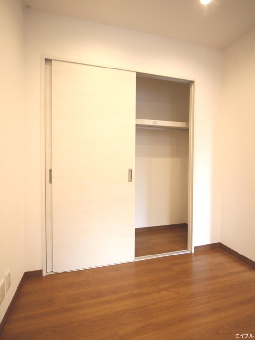 物件内観写真6　(収納)