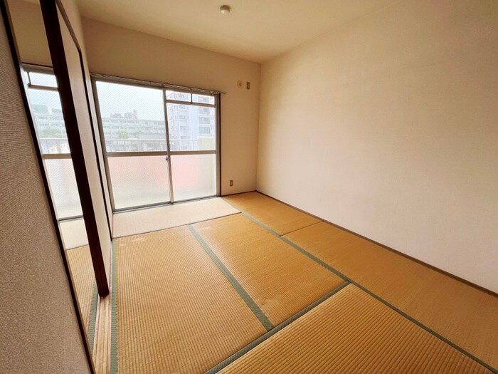 物件内観写真6　(居室)