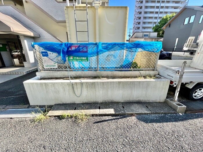 シャトレ穴生５の建物設備