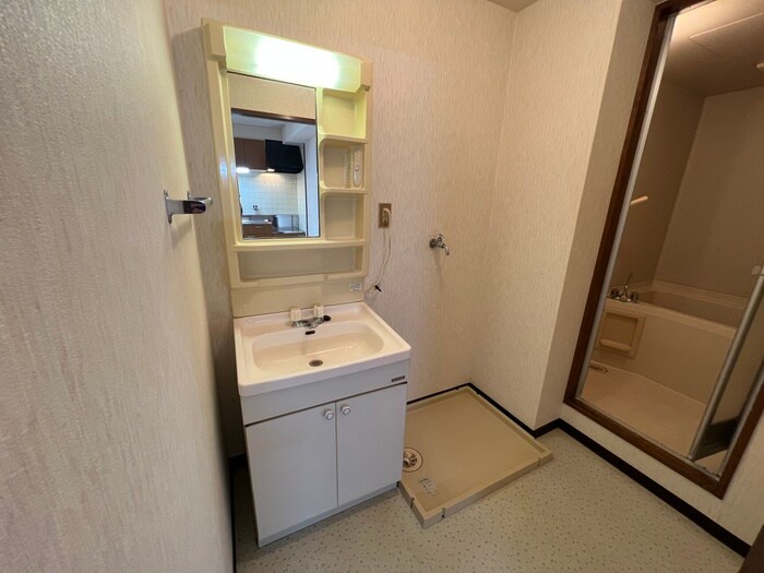 物件内観写真8　(洗面)