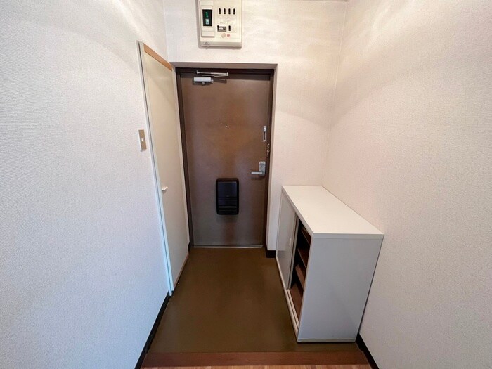 物件内観写真12　(廊下)