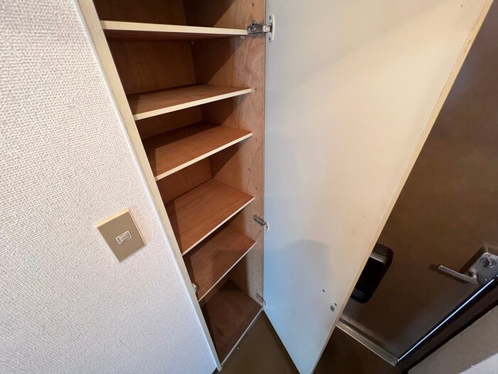 物件内観写真16　(靴箱)