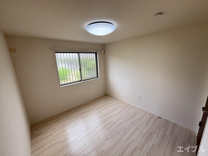 物件内観写真5　(居室)