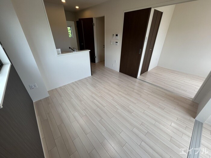 物件内観写真5　(居室)