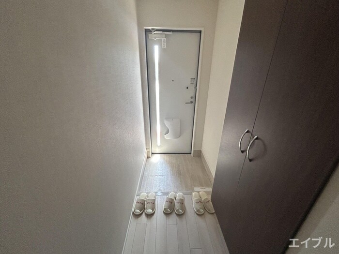 物件内観写真10　(玄関)