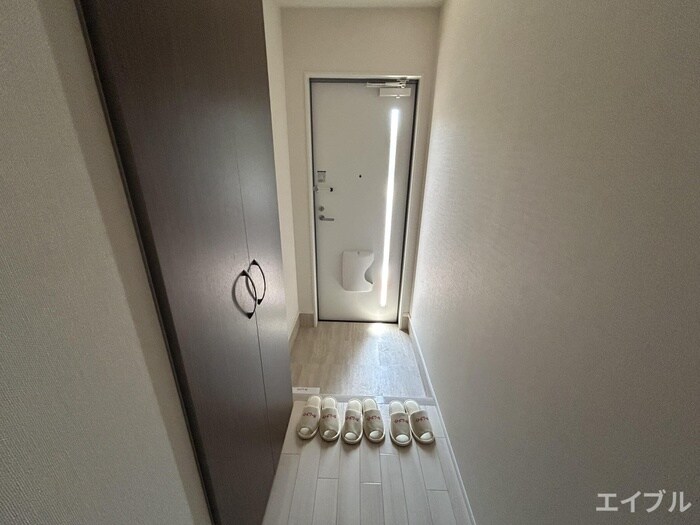 物件内観写真10　(玄関)
