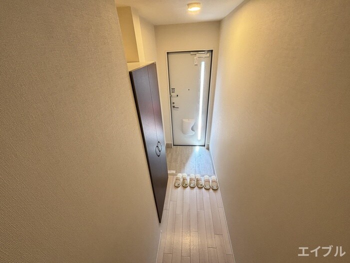 物件内観写真10　(玄関)