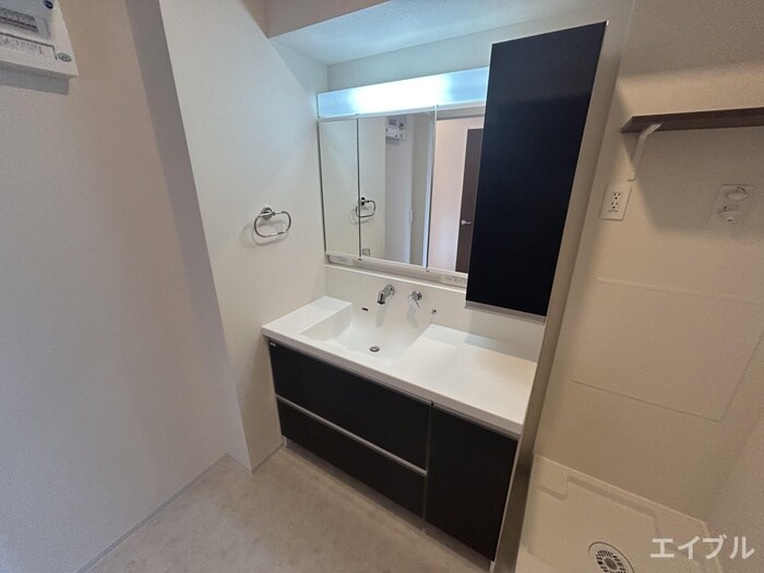 物件内観写真12　(洗面)