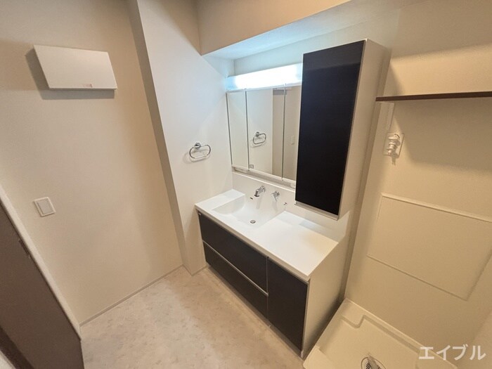 物件内観写真12　(洗面)