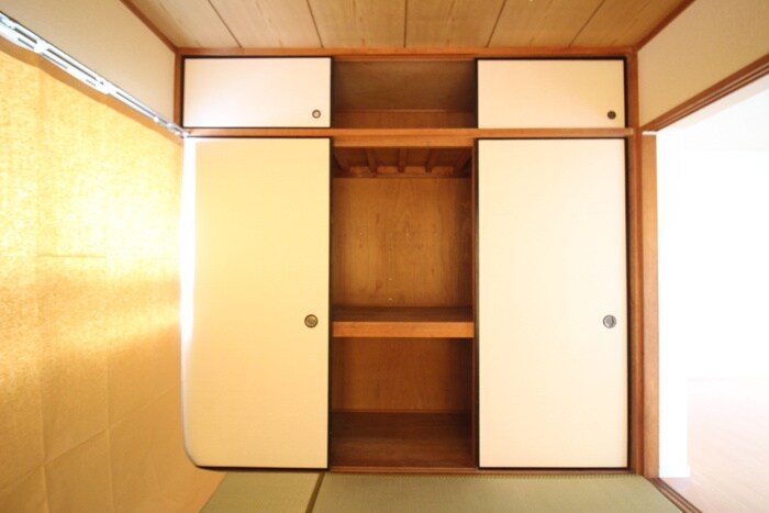 物件内観写真12　(収納)