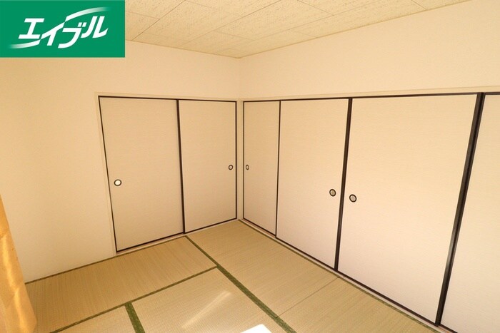 物件内観写真18　(居室)