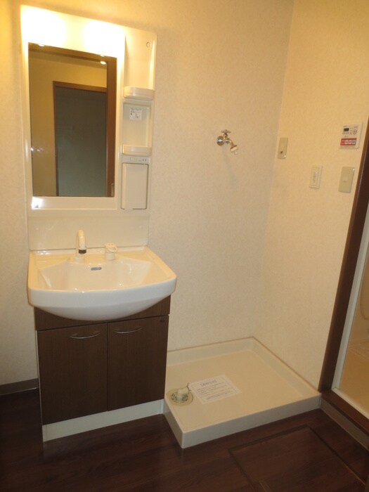 物件内観写真7　(洗面)