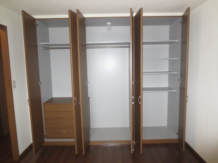 物件内観写真9　(収納)