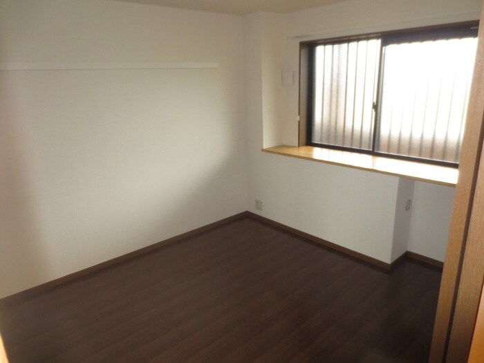 物件内観写真10　(居室)