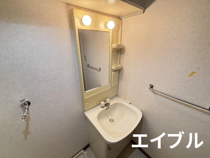 物件内観写真10　(洗面)