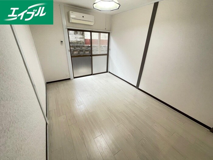 物件内観写真8　(居室)