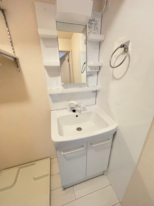 物件内観写真11　(洗面)