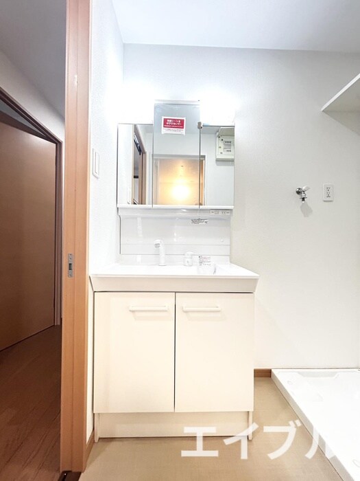 物件内観写真9　(洗面)