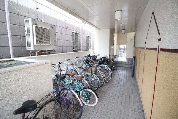 駐輪場
