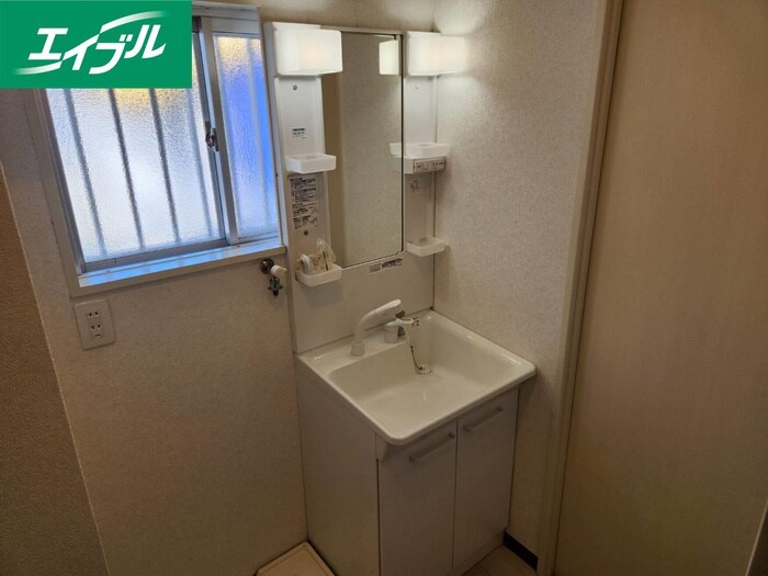 物件内観写真12　(洗面)