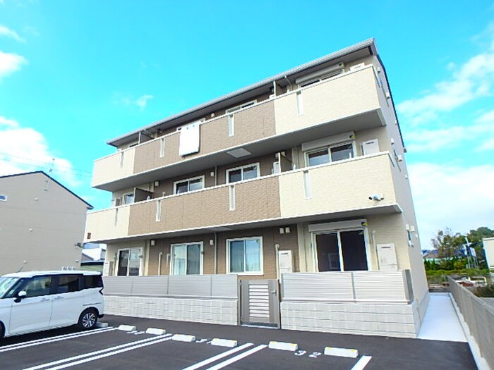 物件外観写真1　(外観写真)